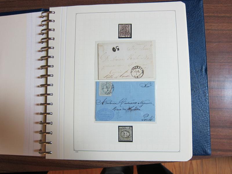 0019 (12).JPG -     Lote:    19      Marcofilia      Lotes Especiais       Descrição:         Portugal. Colecção especializada de carimbos de duplo círculo, tipo 1852, montada em 4 álbuns Lindner, com selos de diversas emissões e cartas, com estudo minucioso de cada marca. Lote a ver.         Lote       Valor Base:     &euro; 2.500,00     Valor Venda:     Retirado     